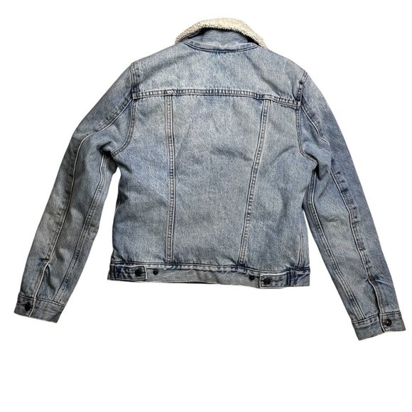Levi’s Premium Original Trucker Sherpa Jacket Denim Small Men Jean Jacket Wester - Picture 3 of 8